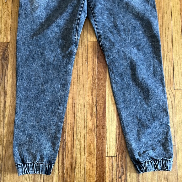 Men’s NWT Grey Denim Joggers - Picture 14 of 17